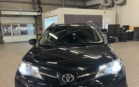 Toyota RAV4, 2015 год, 2 950 000 рублей, 4 фотография