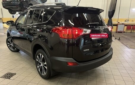 Toyota RAV4, 2015 год, 2 950 000 рублей, 7 фотография