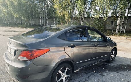 Hyundai Solaris II рестайлинг, 2012 год, 695 000 рублей, 4 фотография