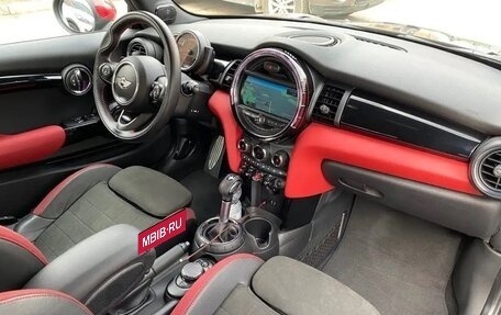 MINI Hatch, 2016 год, 2 950 000 рублей, 11 фотография