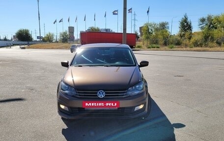 Volkswagen Polo VI (EU Market), 2015 год, 1 090 000 рублей, 2 фотография