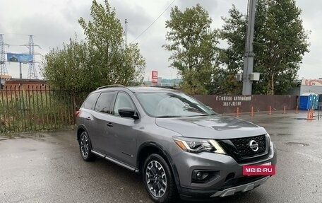 Nissan Pathfinder, 2020 год, 2 850 000 рублей, 2 фотография