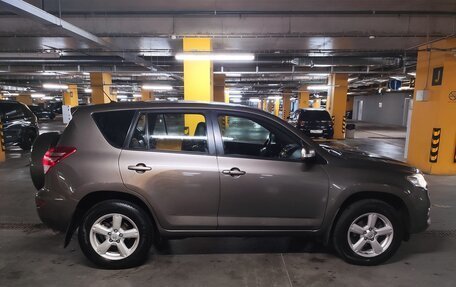 Toyota RAV4, 2010 год, 1 690 000 рублей, 4 фотография