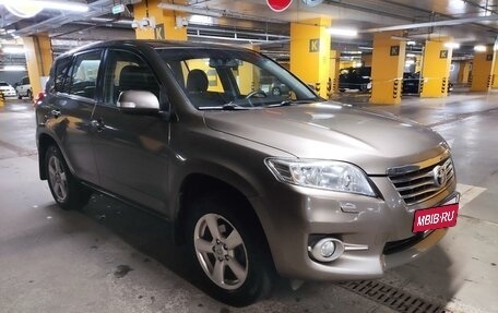 Toyota RAV4, 2010 год, 1 690 000 рублей, 2 фотография