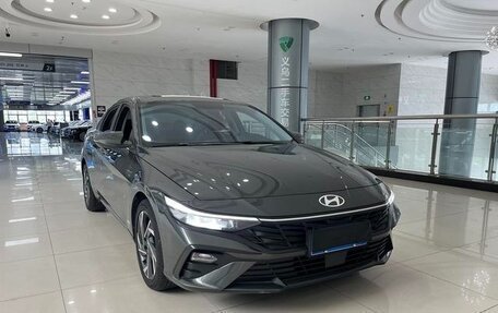 Hyundai Elantra, 2024 год, 2 100 000 рублей, 3 фотография