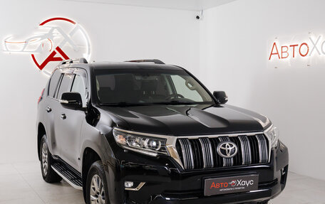 Toyota Land Cruiser Prado 150 рестайлинг 2, 2017 год, 4 535 000 рублей, 3 фотография