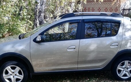 Renault Sandero II рестайлинг, 2015 год, 1 500 000 рублей, 6 фотография