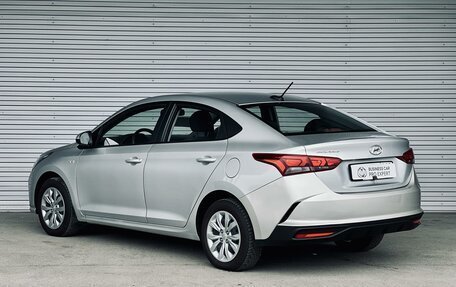 Hyundai Solaris II рестайлинг, 2021 год, 1 715 000 рублей, 7 фотография