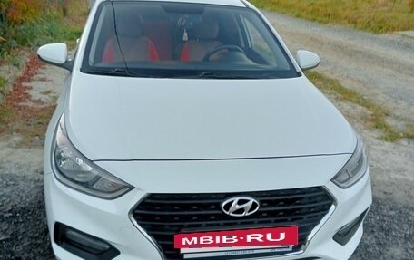 Hyundai Solaris II рестайлинг, 2018 год, 1 500 000 рублей, 4 фотография