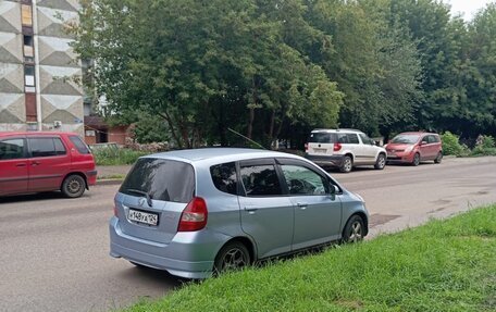 Honda Fit III, 2001 год, 395 000 рублей, 2 фотография