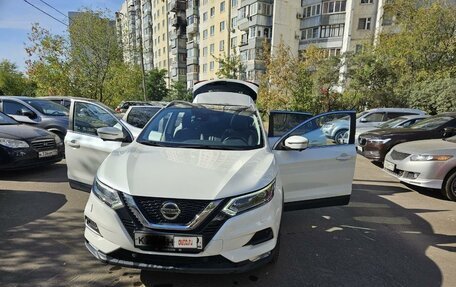 Nissan Qashqai, 2022 год, 2 750 000 рублей, 2 фотография