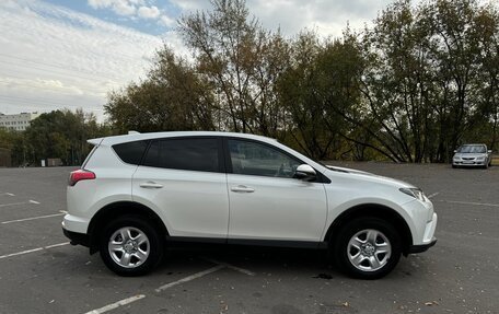 Toyota RAV4, 2017 год, 2 800 000 рублей, 5 фотография