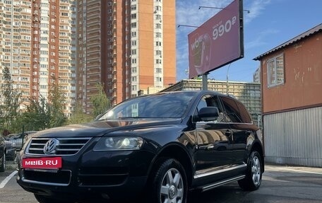 Volkswagen Touareg III, 2006 год, 1 600 000 рублей, 2 фотография