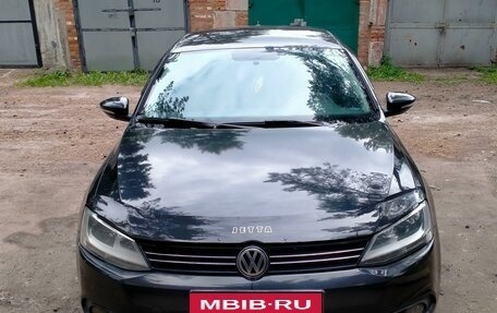 Volkswagen Jetta VI, 2011 год, 845 000 рублей, 1 фотография