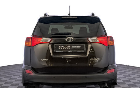 Toyota RAV4, 2015 год, 1 875 000 рублей, 6 фотография