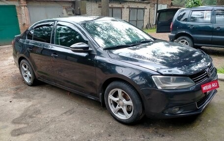 Volkswagen Jetta VI, 2011 год, 845 000 рублей, 3 фотография