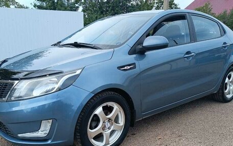 KIA Rio III рестайлинг, 2014 год, 835 000 рублей, 1 фотография