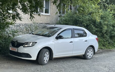 Renault Logan II, 2016 год, 990 000 рублей, 3 фотография