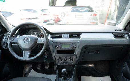 Skoda Rapid I, 2015 год, 997 000 рублей, 9 фотография