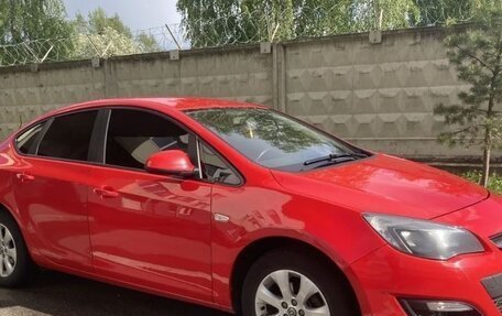 Opel Astra J, 2014 год, 850 000 рублей, 3 фотография