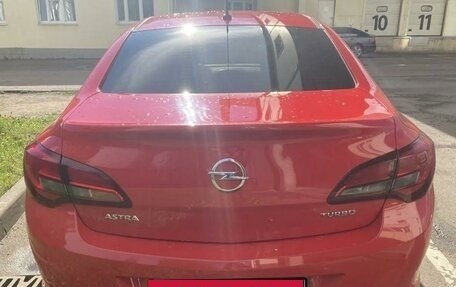 Opel Astra J, 2014 год, 850 000 рублей, 4 фотография