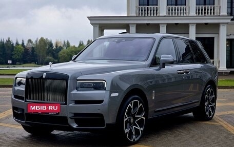 Rolls-Royce Cullinan, 2019 год, 38 900 000 рублей, 3 фотография