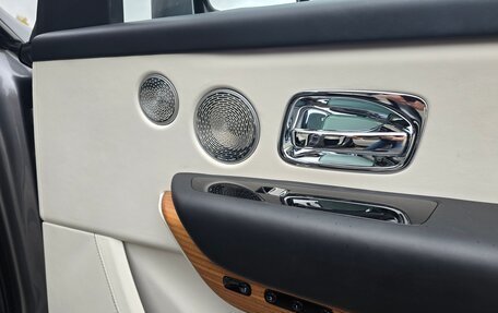 Rolls-Royce Cullinan, 2019 год, 38 900 000 рублей, 16 фотография