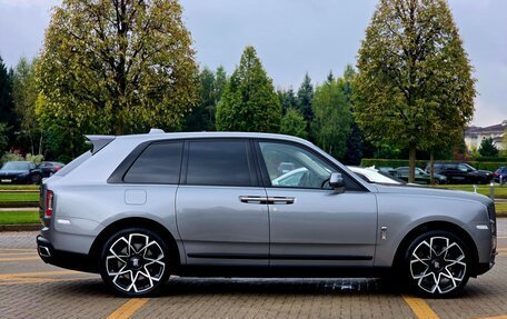 Rolls-Royce Cullinan, 2019 год, 38 900 000 рублей, 26 фотография