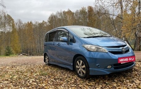 Honda Freed I, 2011 год, 1 280 000 рублей, 2 фотография