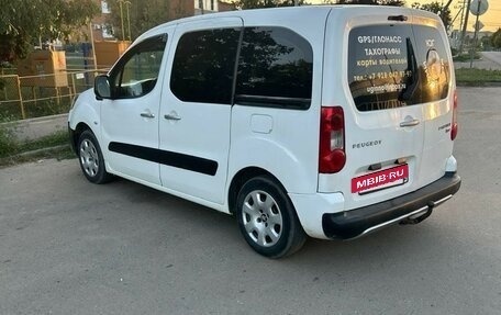 Peugeot Partner II рестайлинг 2, 2010 год, 800 000 рублей, 9 фотография