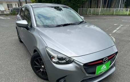 Mazda Demio IV, 2015 год, 820 000 рублей, 4 фотография