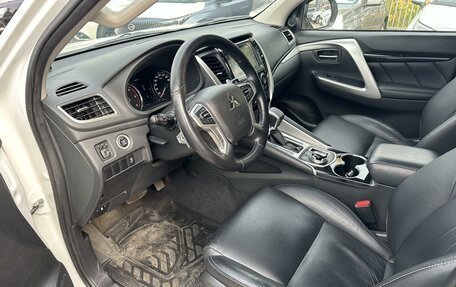 Mitsubishi Pajero Sport III рестайлинг, 2019 год, 3 799 000 рублей, 8 фотография