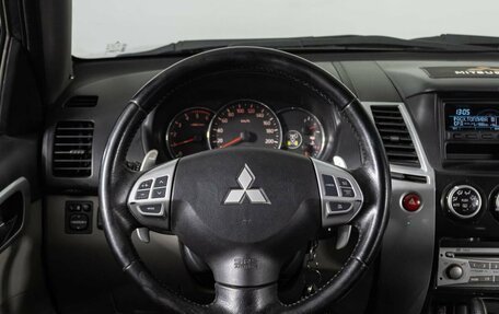 Mitsubishi Pajero Sport II рестайлинг, 2013 год, 2 150 000 рублей, 13 фотография