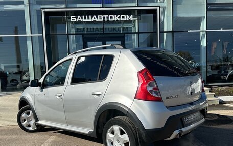 Renault Sandero I, 2013 год, 699 000 рублей, 4 фотография