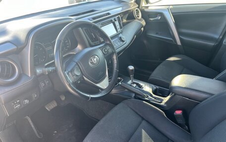 Toyota RAV4, 2015 год, 2 650 000 рублей, 7 фотография