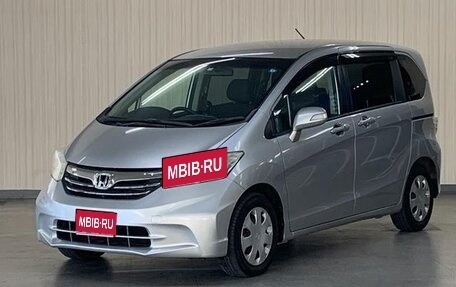 Honda Freed I, 2013 год, 850 000 рублей, 1 фотография