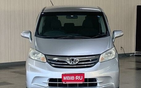 Honda Freed I, 2013 год, 850 000 рублей, 5 фотография