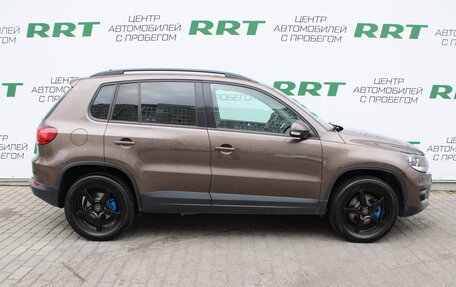 Volkswagen Tiguan I, 2015 год, 1 649 000 рублей, 2 фотография