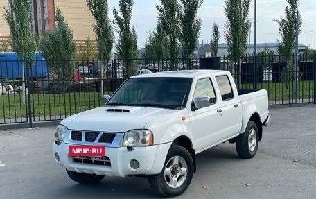 Nissan NP300, 2012 год, 970 000 рублей, 2 фотография