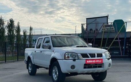 Nissan NP300, 2012 год, 970 000 рублей, 3 фотография