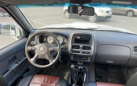 Nissan NP300, 2012 год, 970 000 рублей, 14 фотография