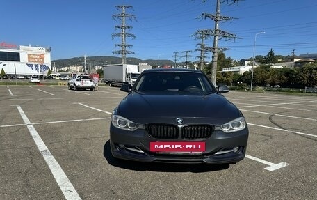 BMW 3 серия, 2013 год, 1 900 000 рублей, 16 фотография