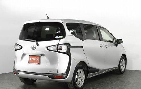 Toyota Sienta II, 2018 год, 1 598 000 рублей, 2 фотография