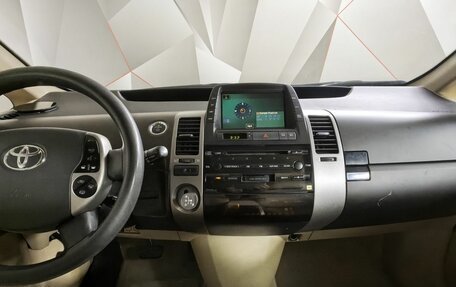 Toyota Prius, 2005 год, 555 000 рублей, 15 фотография