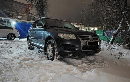 Volkswagen Touareg III, 2007 год, 950 000 рублей, 1 фотография