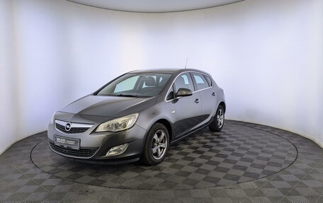 Opel Astra J, 2011 год, 850 000 рублей, 1 фотография