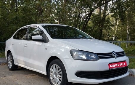 Volkswagen Polo VI (EU Market), 2012 год, 750 000 рублей, 1 фотография