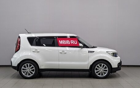 KIA Soul II рестайлинг, 2017 год, 1 550 000 рублей, 4 фотография