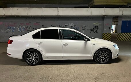 Volkswagen Jetta VI, 2013 год, 1 150 000 рублей, 4 фотография