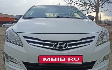 Hyundai Solaris II рестайлинг, 2015 год, 640 000 рублей, 4 фотография